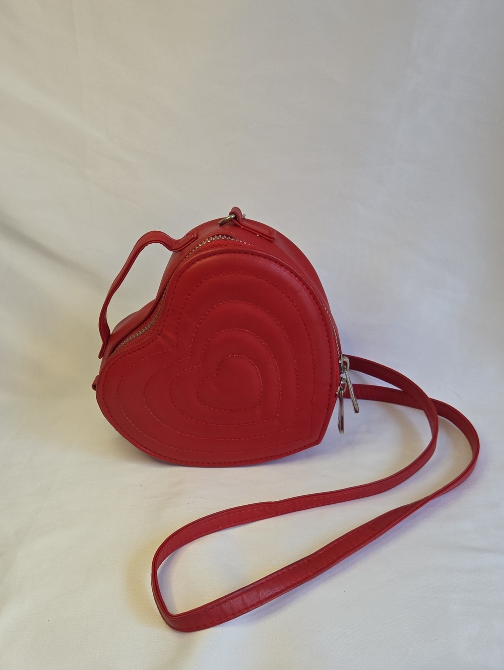 Claire's Red Heart-Shaped Crossbody Bag